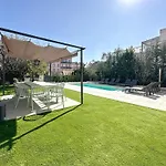 Modern 5-bedroom With Swimming Pool In *