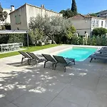 Villa Modern 5-bedroom With Swimming Pool In *