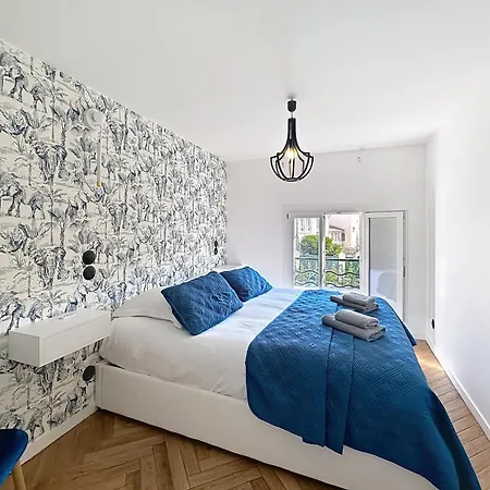 Modern 5-bedroom With Swimming Pool In فيلة